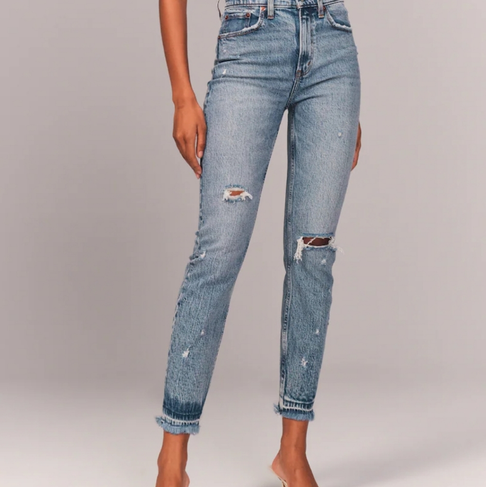 Abercrombie Bre Sheppard exclusive mom jeans